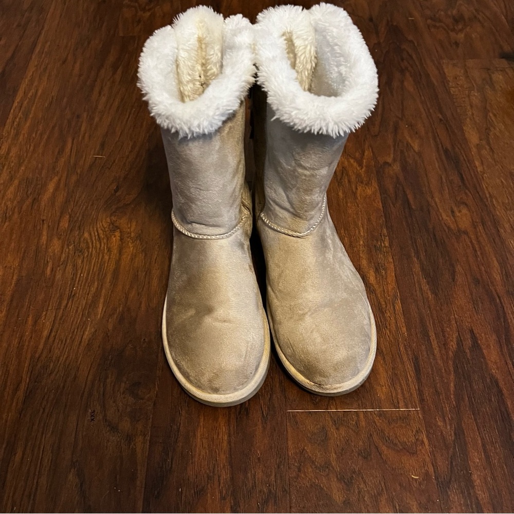 Cozy Shearling-Lined Boots